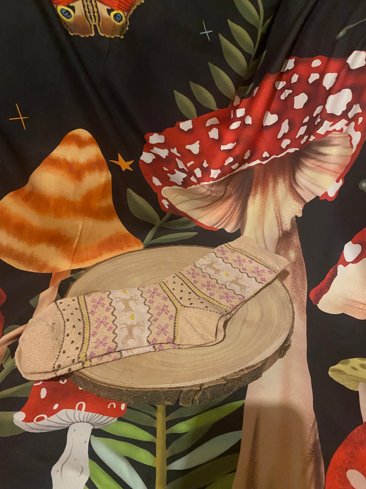 One random Pair of Warm & Cosy Elk Print Socks for Women (one size)