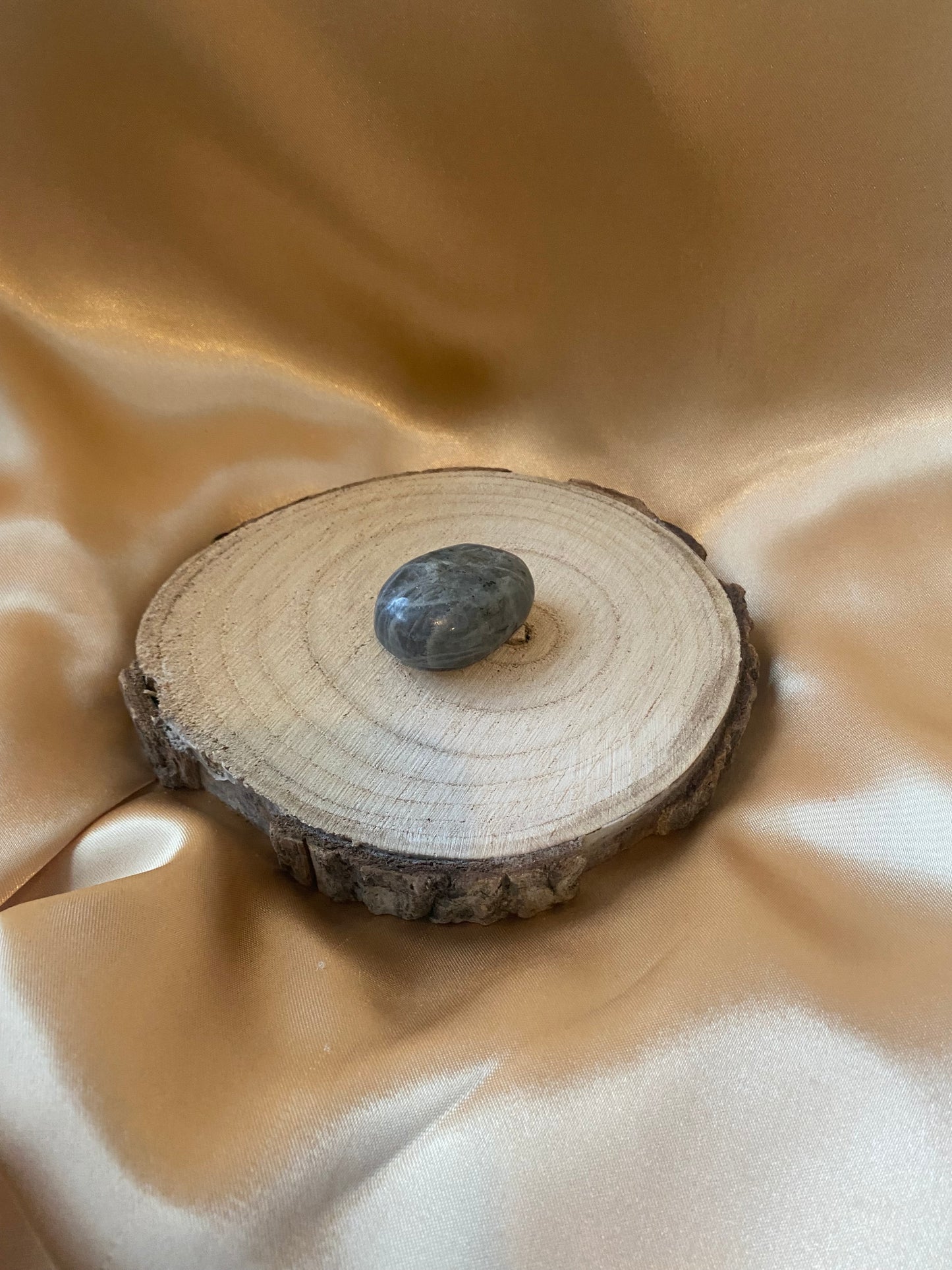 Small Labradorite Palm Stone