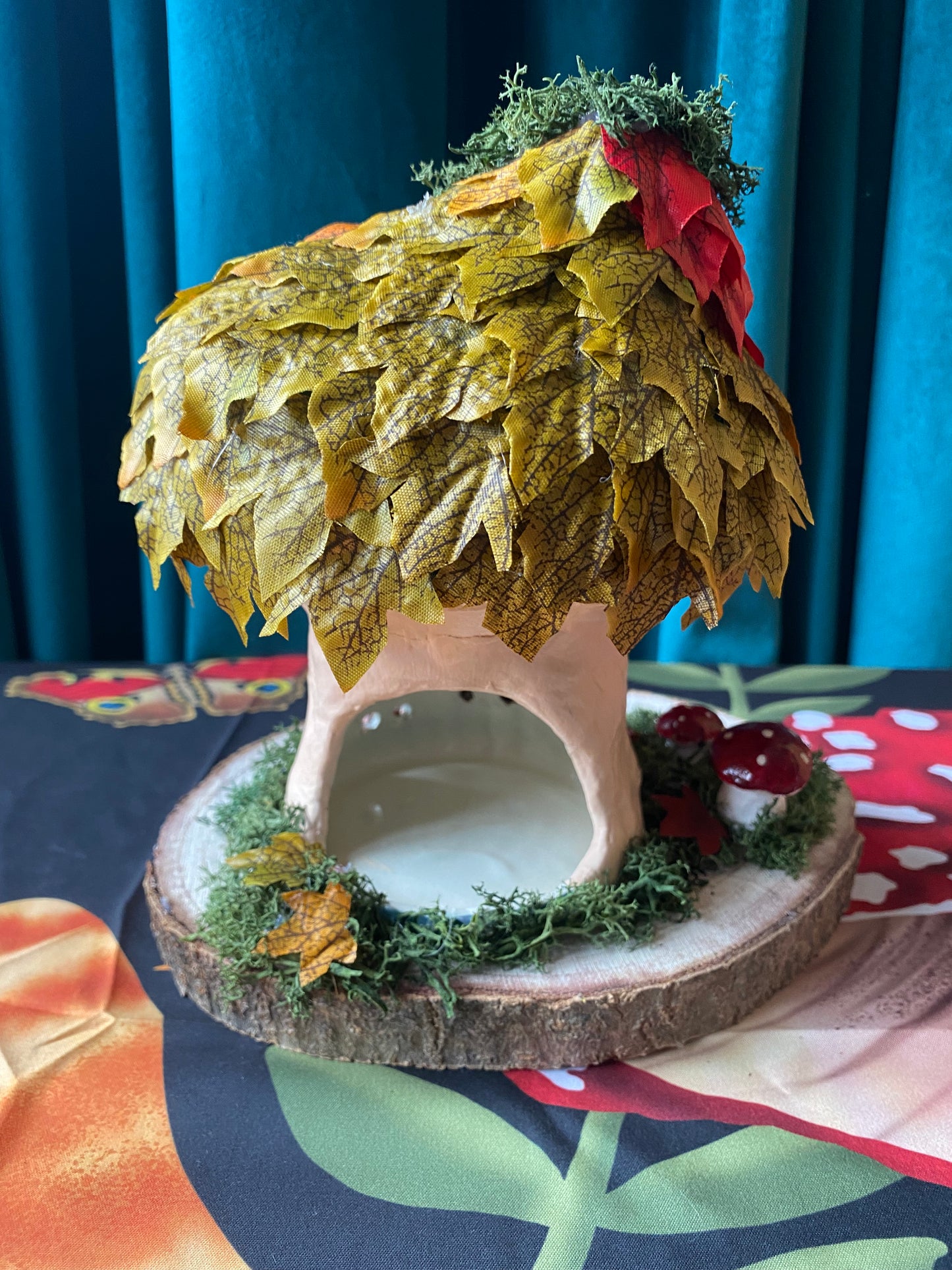 ✨🍄 Unique Hand-Crafted Toadstool Tea-light Cottage 🍄✨